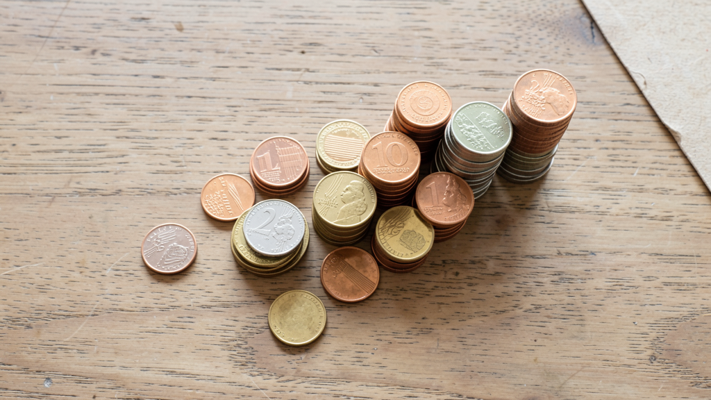 Photographic detail related to Copper Futures vs Mining Stocks: Which Leverage Is Right for You?